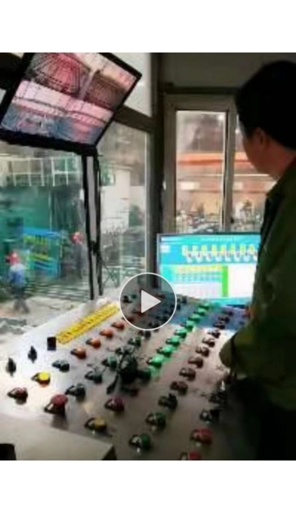 领奔机械售R8M弧三机三流连铸机：1套！配自动叶面喷淋系统，电磁搅拌，45度钢坯剪，步进式冷床，推钢机，配套各种图纸齐全